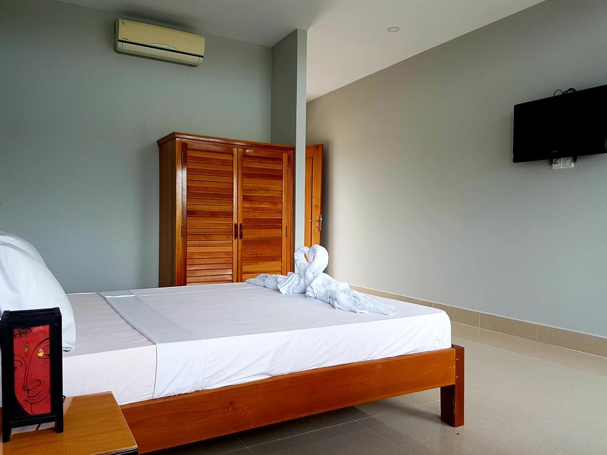 Two Moons Resort Kampot Buitenkant foto