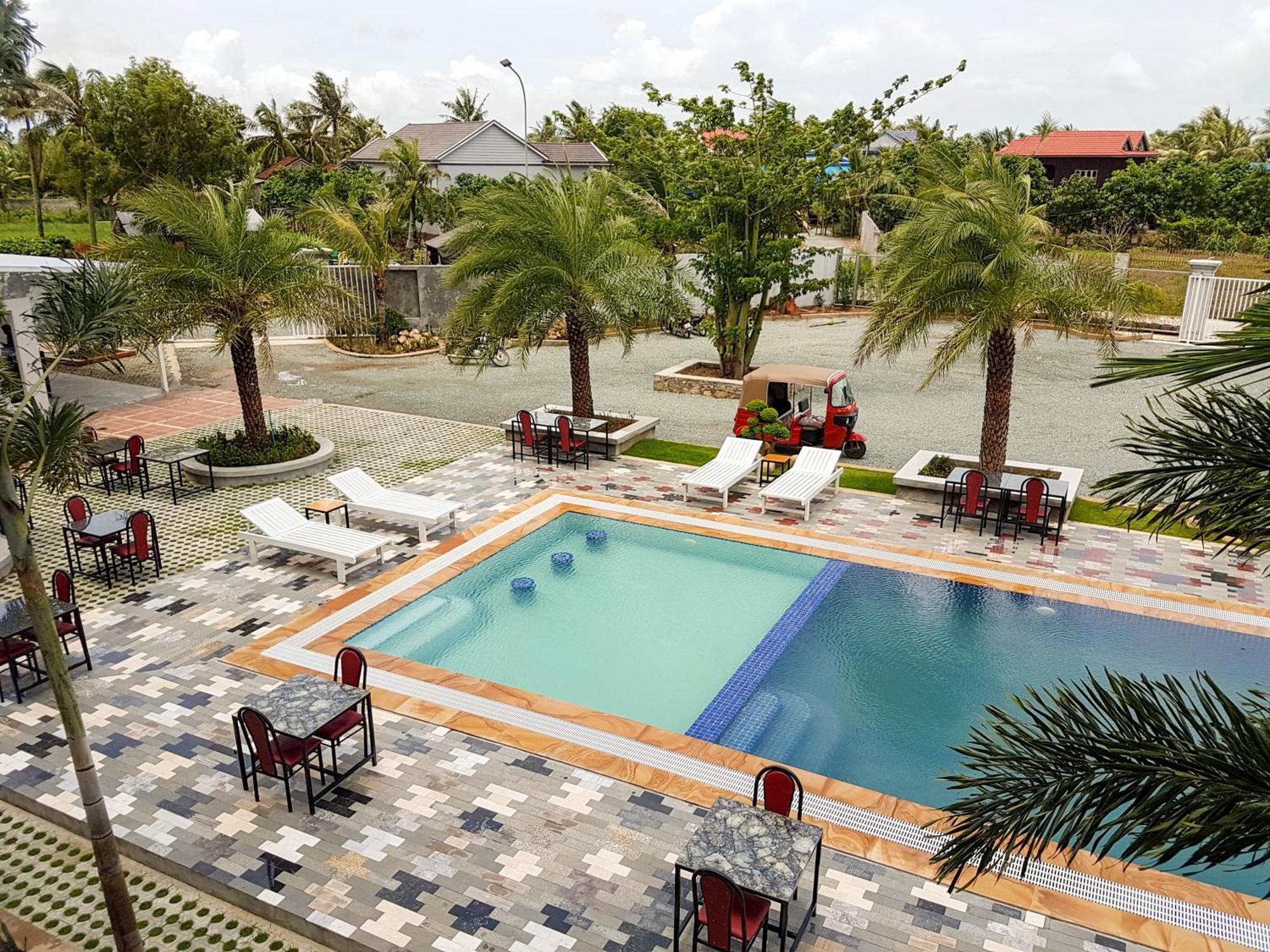 Two Moons Resort Kampot Buitenkant foto