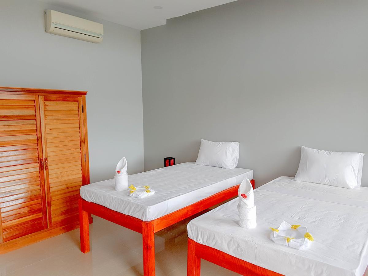 Two Moons Resort Kampot Buitenkant foto